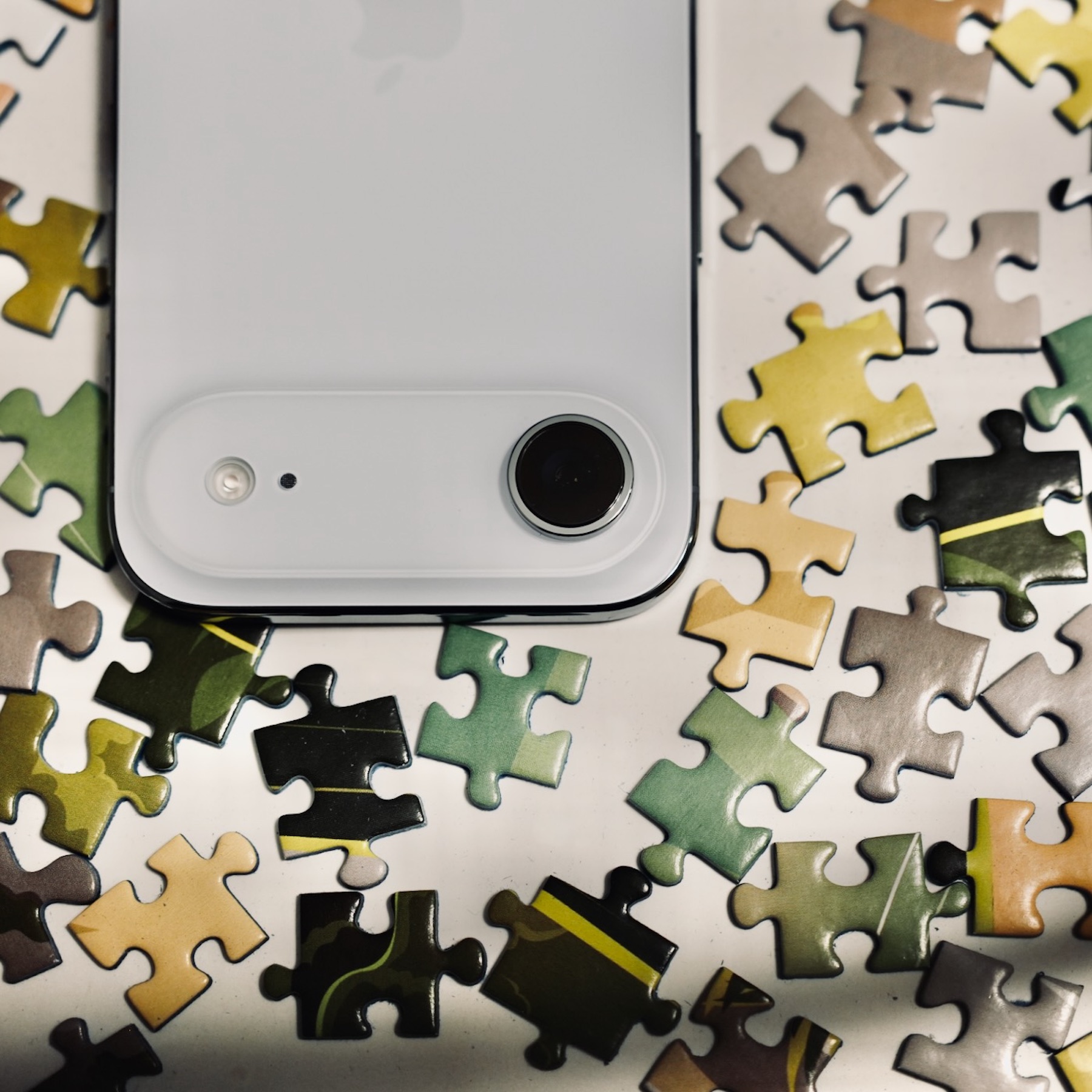 The design is just ... weird. Cycloptic in a way single-lens phones don't generally look.